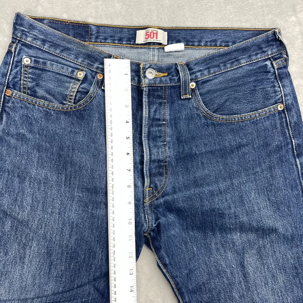 Vtg Levi's Jeans Mens 33x32 Blue 501 Original Fit Straight Leg Button Fly Y2k